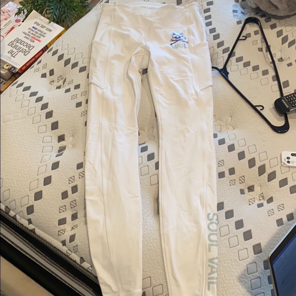 Never worn lulus
